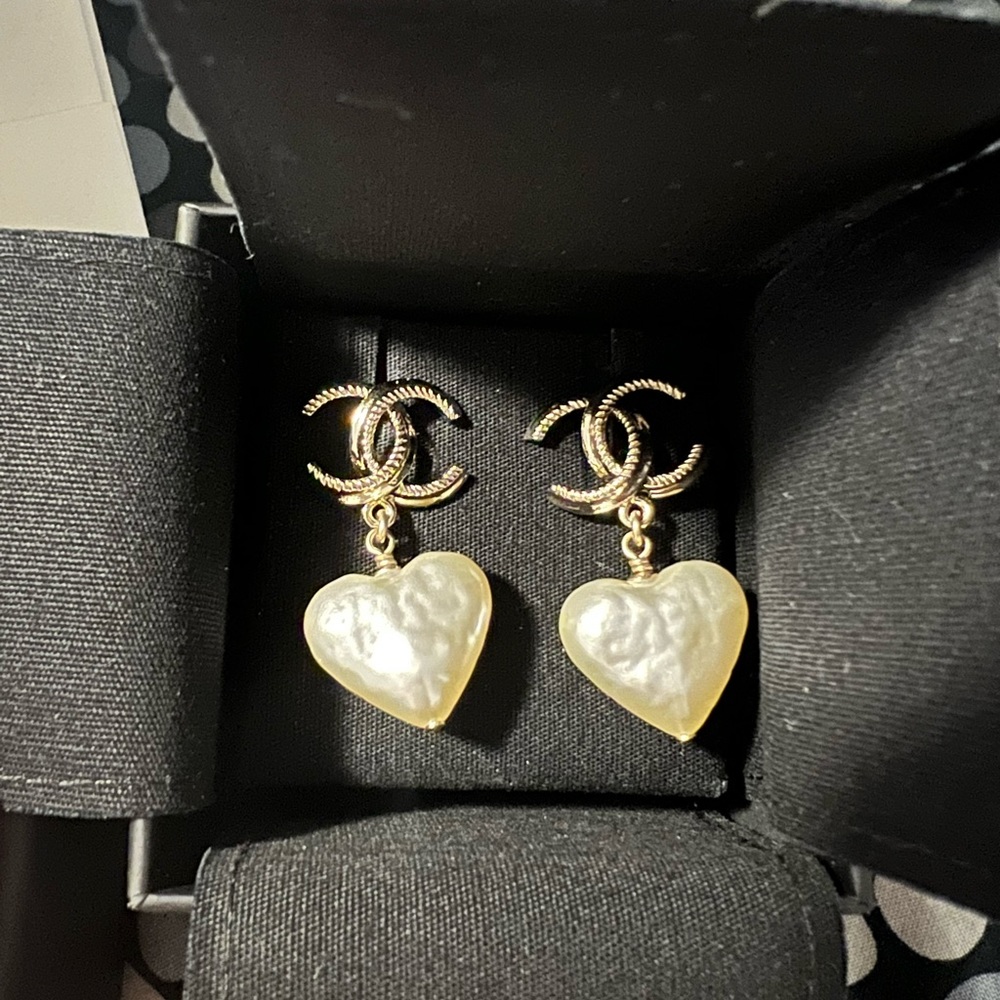 Chanel 22C Gold and Pearly Drop Heart Earrings